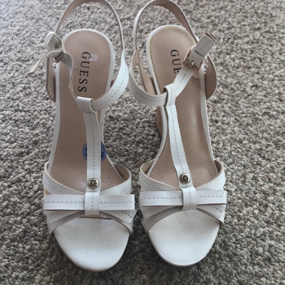 New Guess Wedges Sandals size 8.5 - Picture 7 of 7